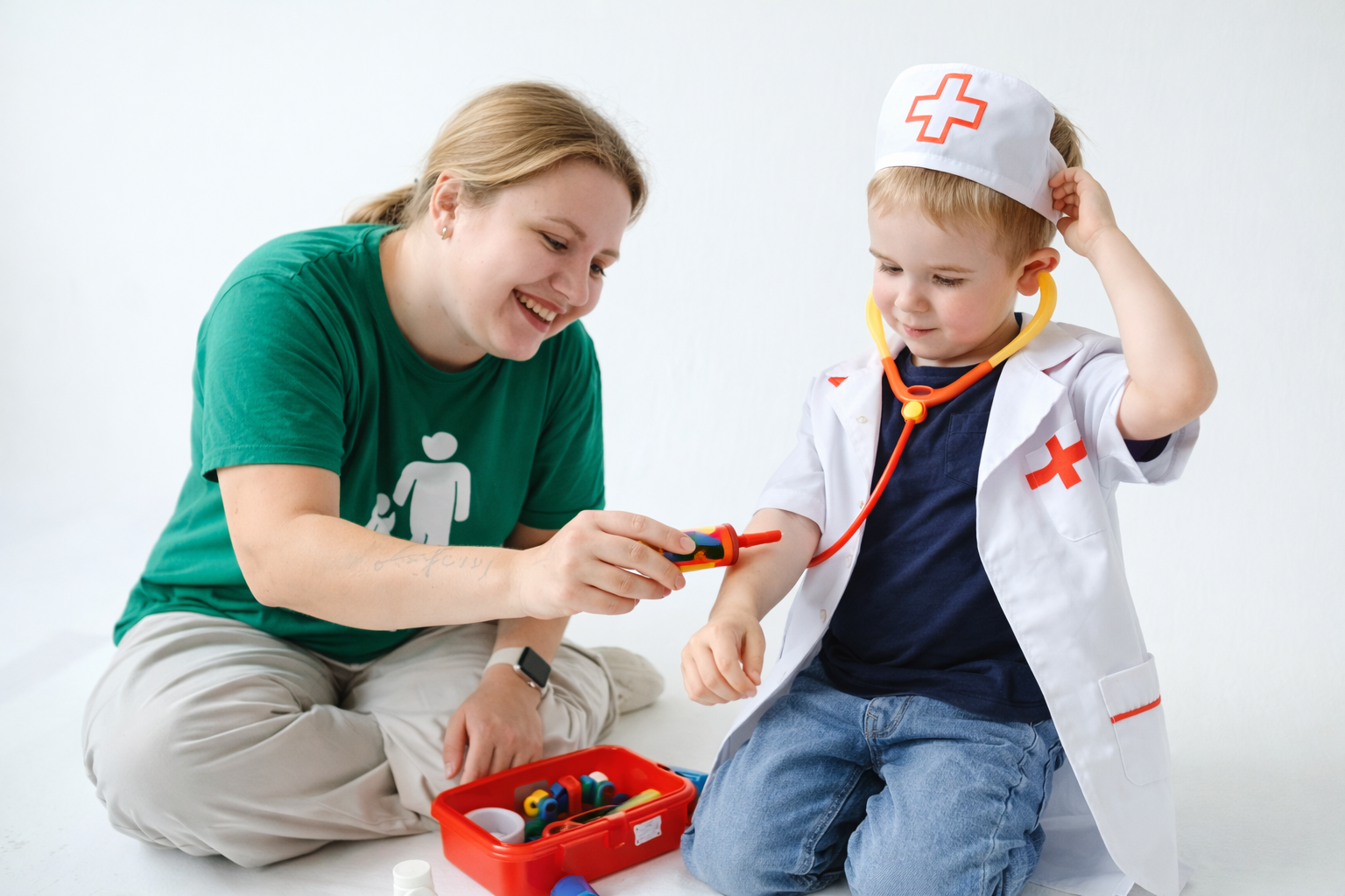 Няня с медобразованием: что это даёт и когда стоит искать